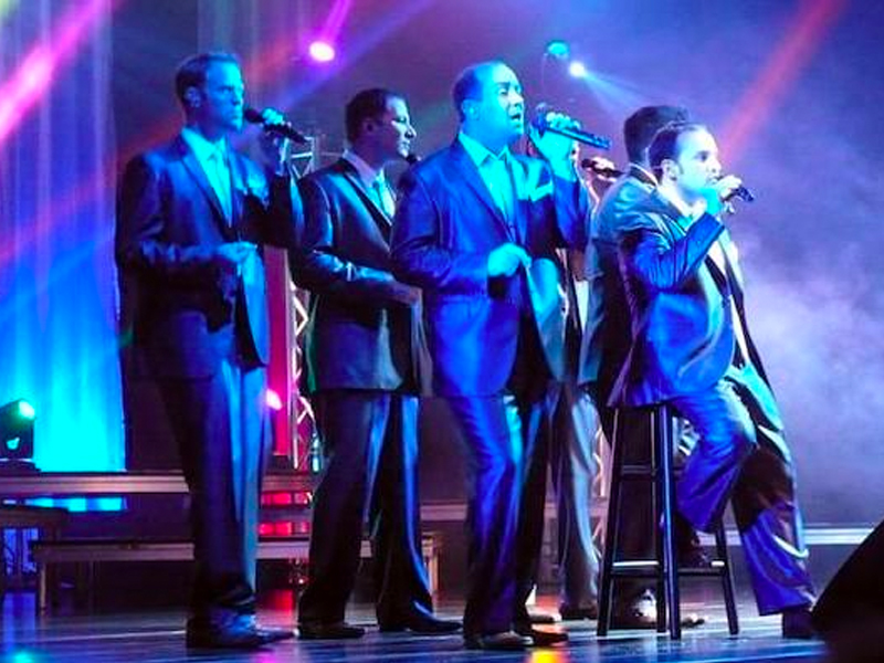 Straight No Chaser – A Cappella Group